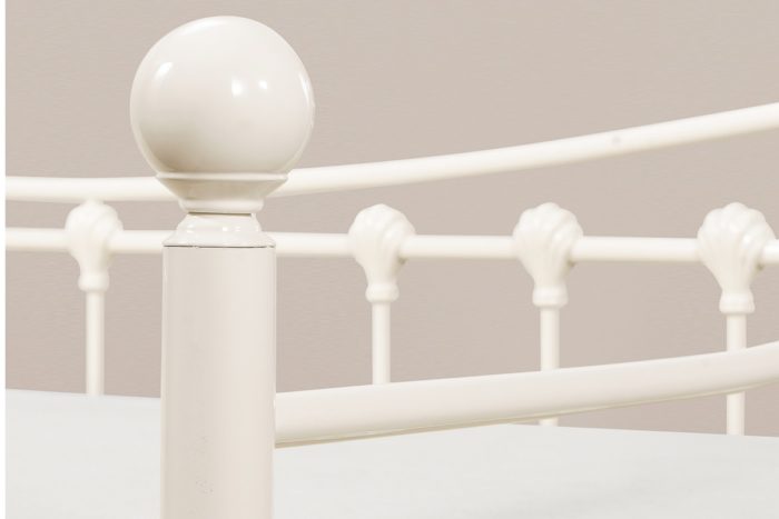 Chantelle Daybed and Trundle - Image 5