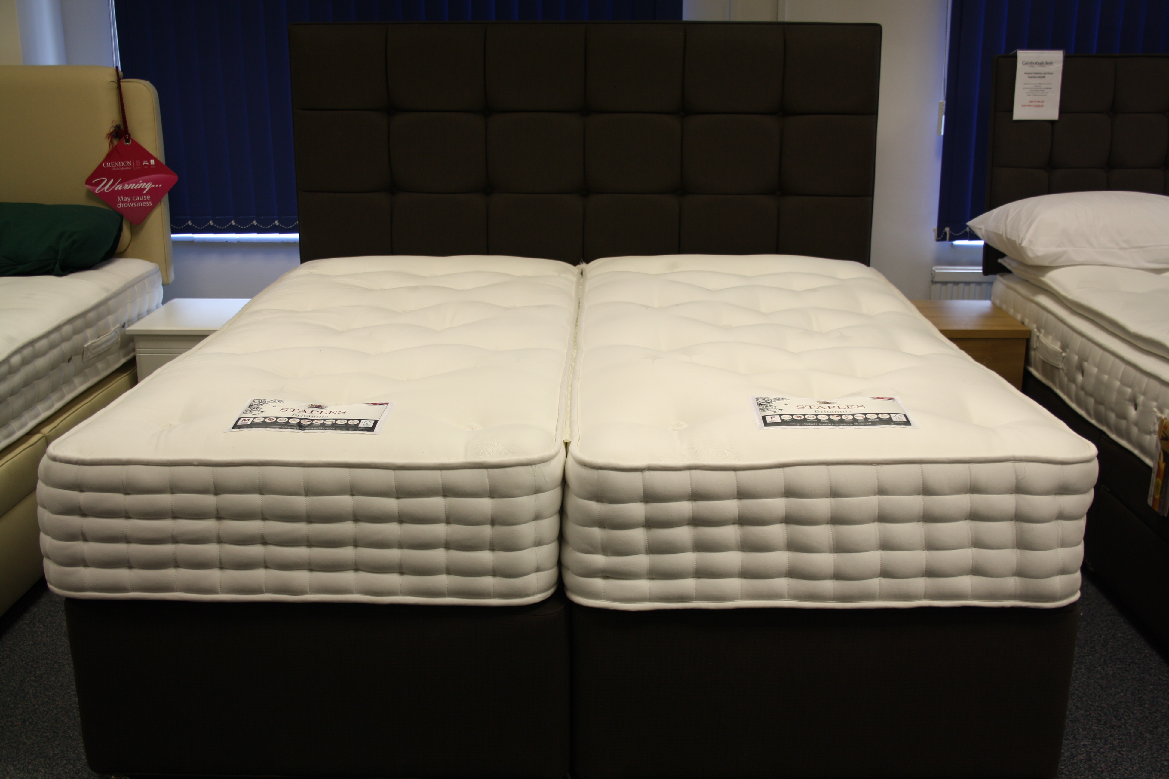 Staples Britannia Divan Set Crendon Beds & Furniture