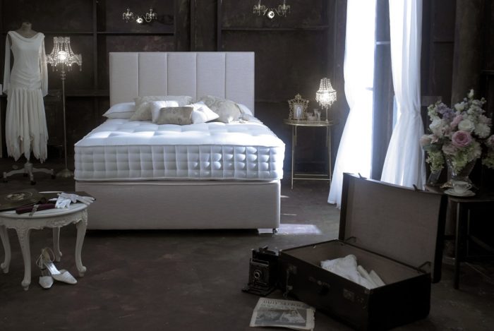 Staples Gatcombe BED Set with Headboard