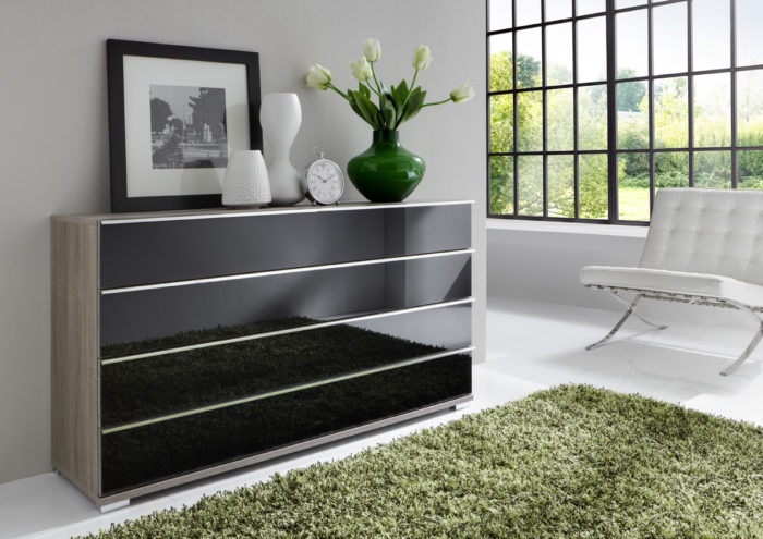 Kensington Chest of 4 Drawers Wide - Image 3